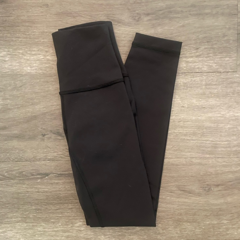 Lululemon - Size 0 Wunder Unders - Worn Once